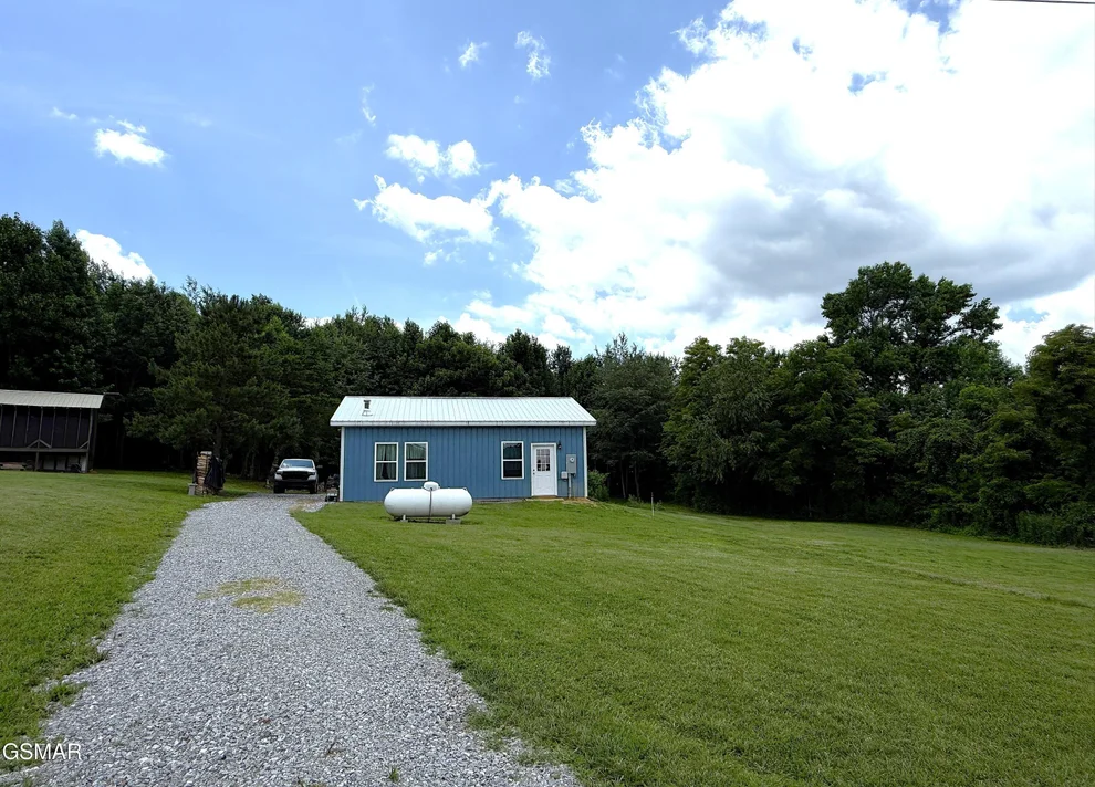 Unit for sale at 1910 Seaton Road, Greeneville, TN 37743