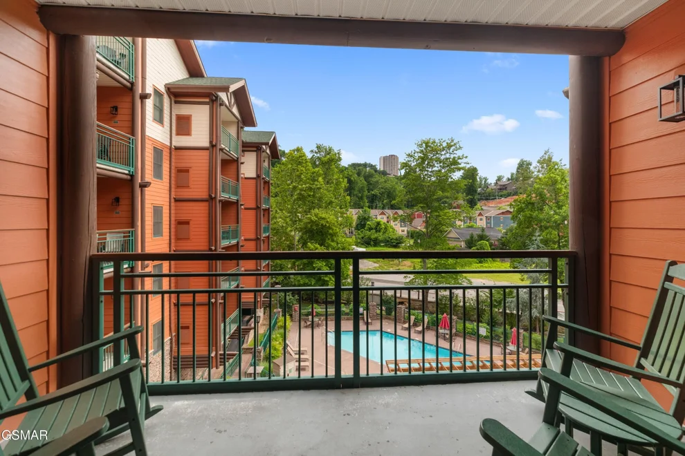 Unit for sale at 215 Woliss Lane, Gatlinburg, TN 37738