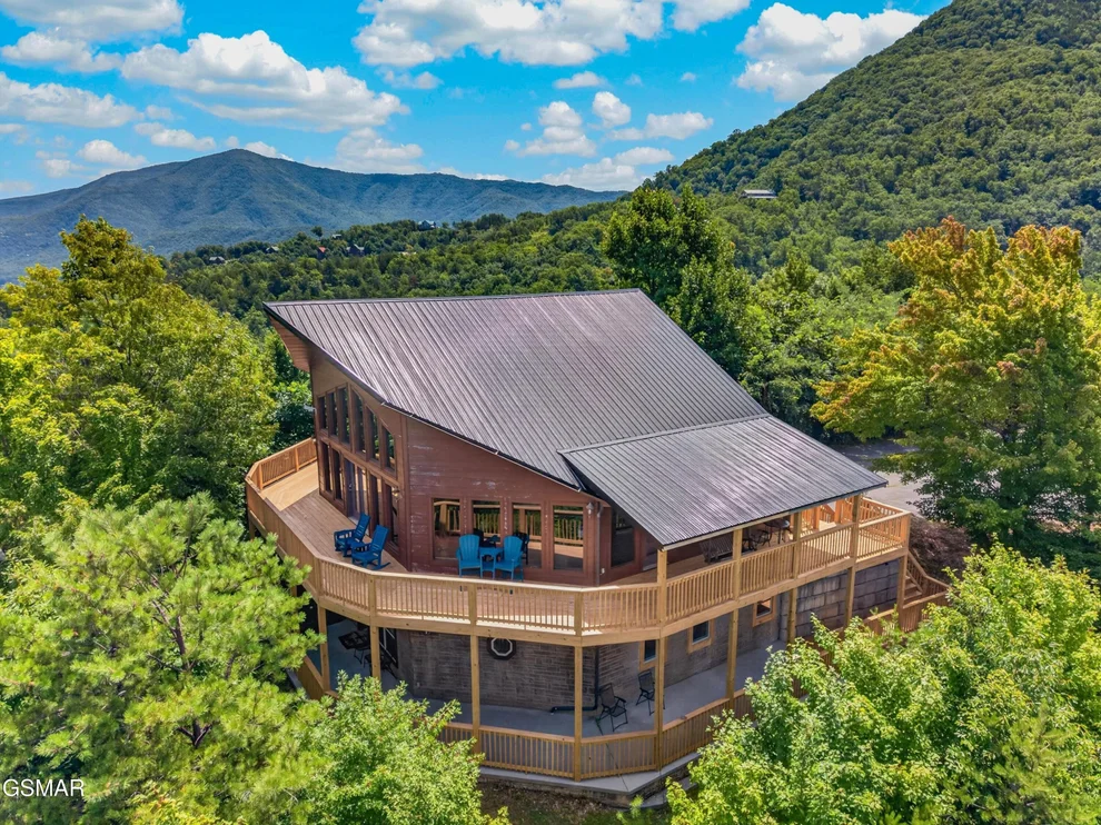 Unit for sale at 3219 Grouse Ridge Lane, Sevierville, TN 37862