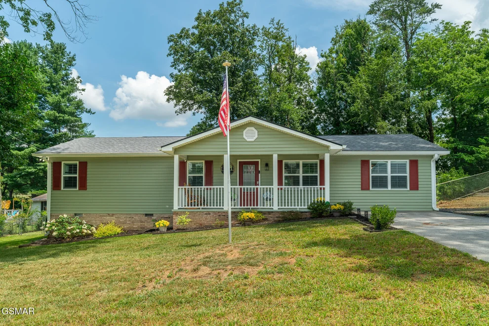 Unit for sale at 2360 Pinewood Drive, Maryville, TN 37803