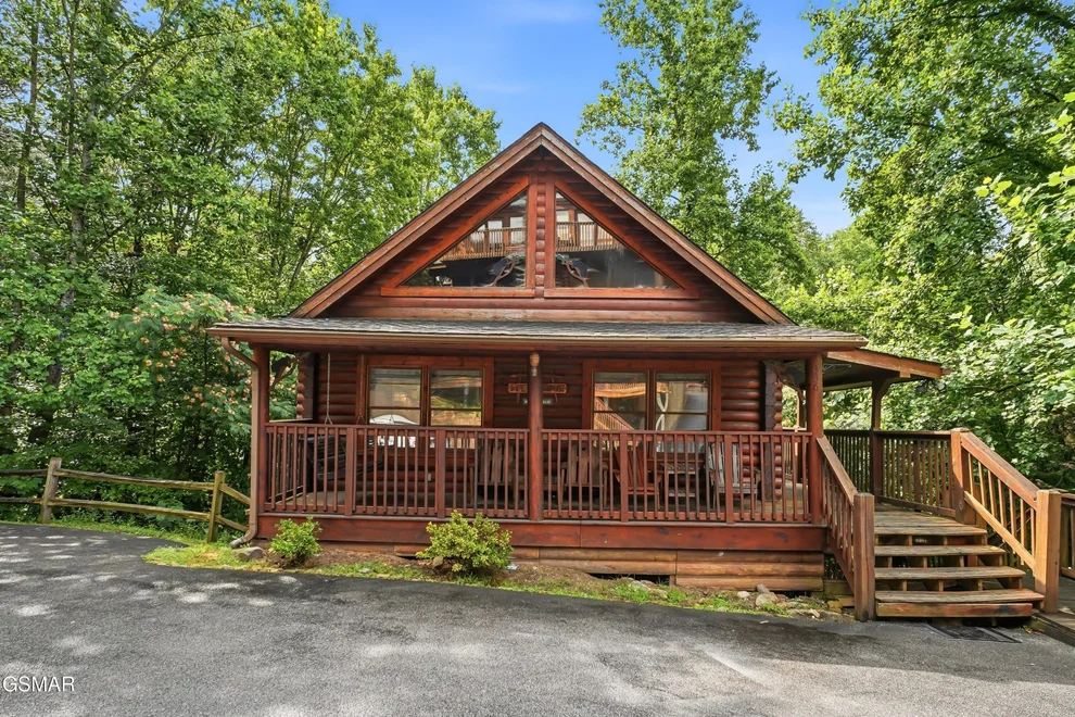 Unit for sale at 336 Big Bear Way, Pigeon Forge, TN 37863