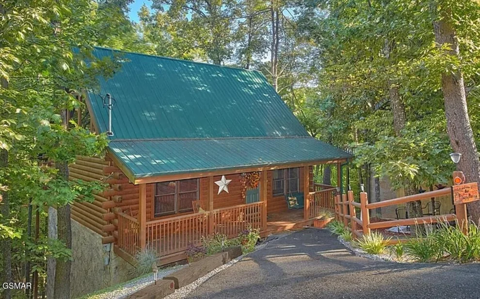Unit for sale at 656 Forest Drive, Pigeon Forge, TN 37863