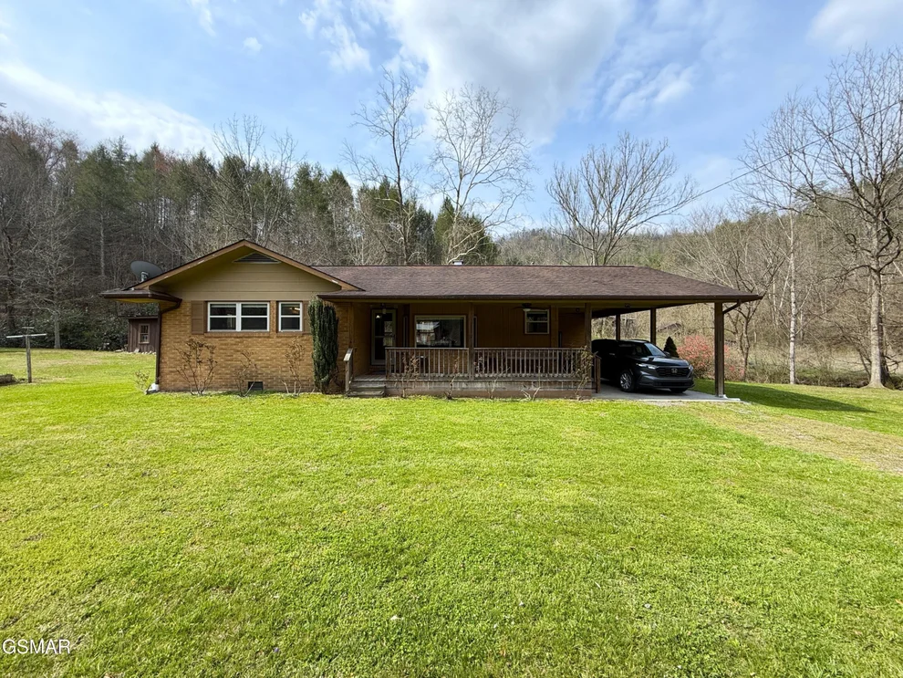 Unit for sale at 1059 Blue Mill Road, Del Rio, TN 37727