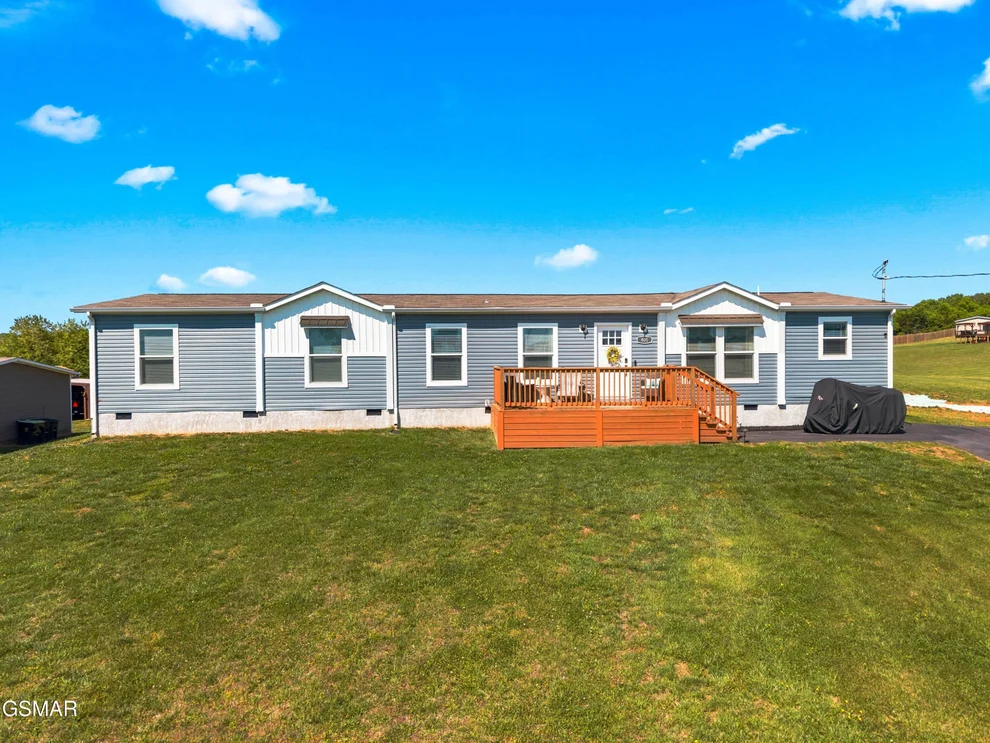Unit for sale at 405 Barry Cove, Dandridge, TN 37725