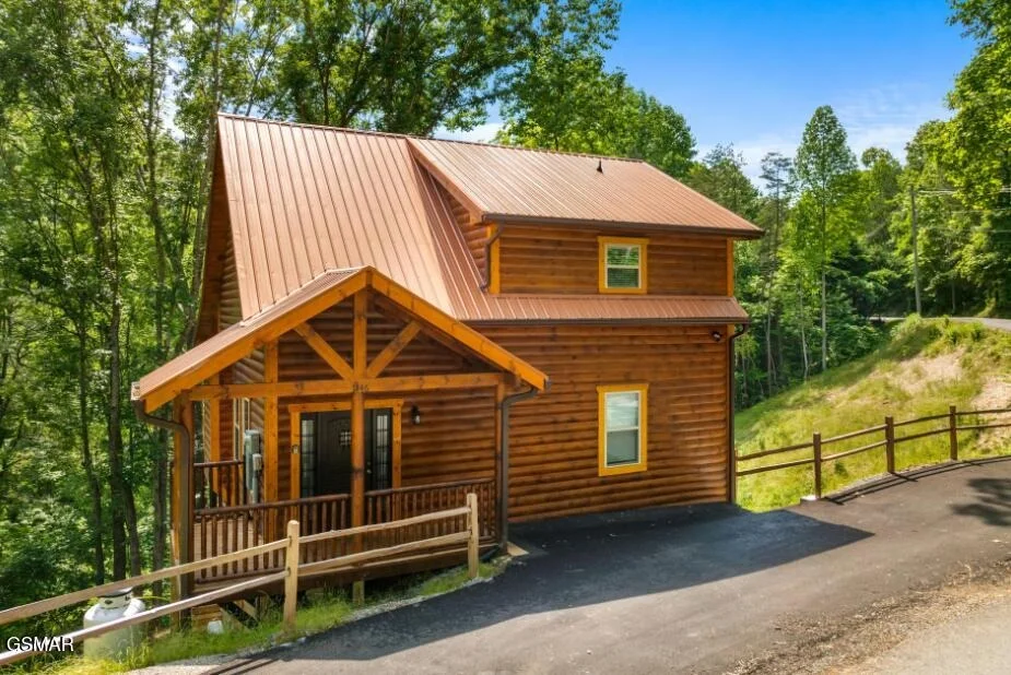 Unit for sale at 1446 Silver Poplar Lane, Sevierville, TN 37876