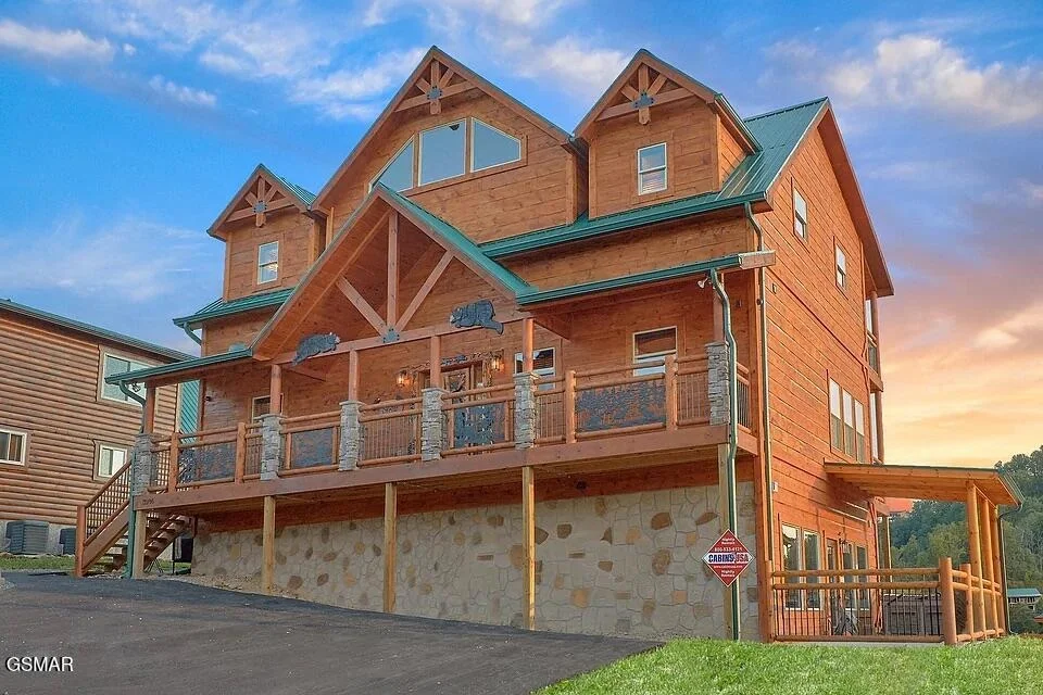 Unit for sale at 3286 Lonesome Pine Way, Sevierville, TN 37862