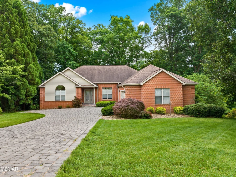 Unit for sale at 117 Tahlequah Lane, Loudon, TN 37774