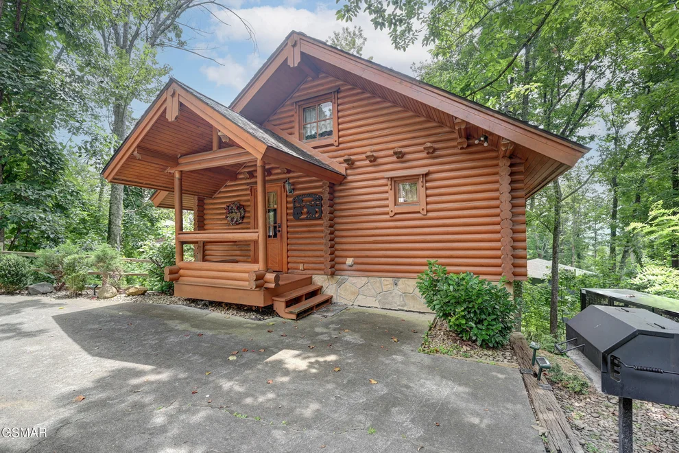 Unit for sale at 917 Pine Cone Way, Gatlinburg, TN 37738