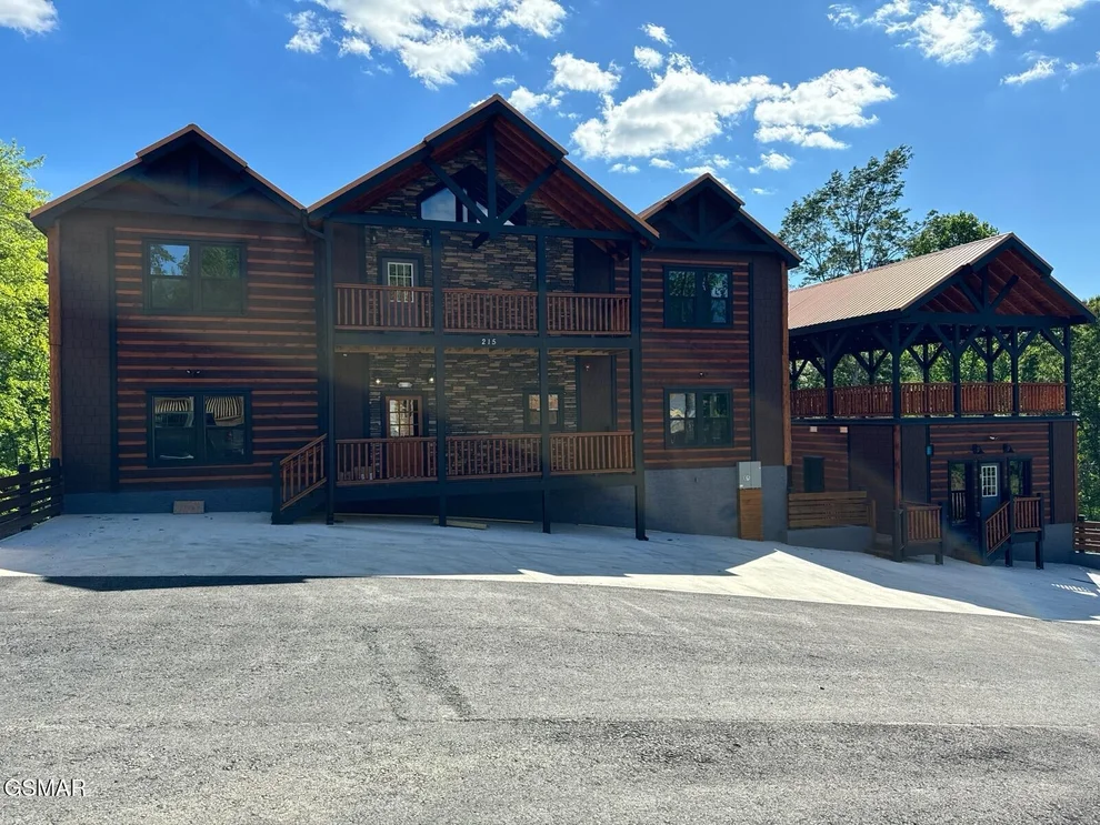 Unit for sale at 215 Maria Way, Sevierville, TN 37876