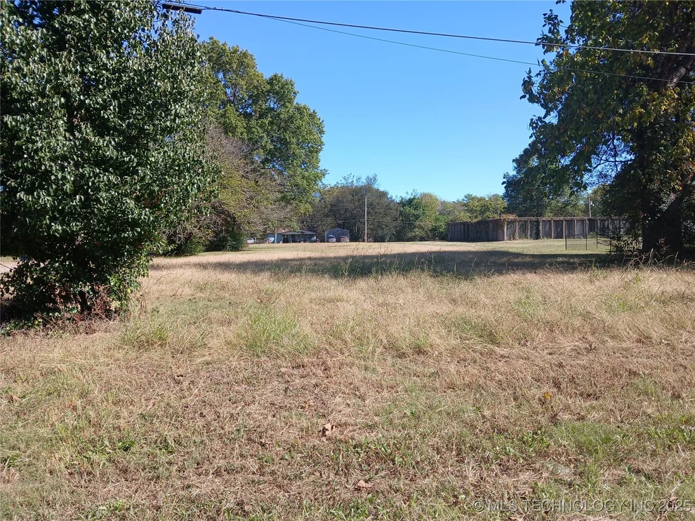 Unit for sale at Proctor Avenue, Wagoner, OK 74467