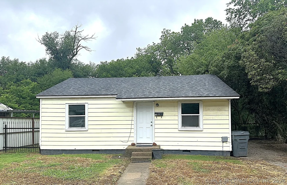 Unit for sale at 619 M SW, Ardmore, OK 73401