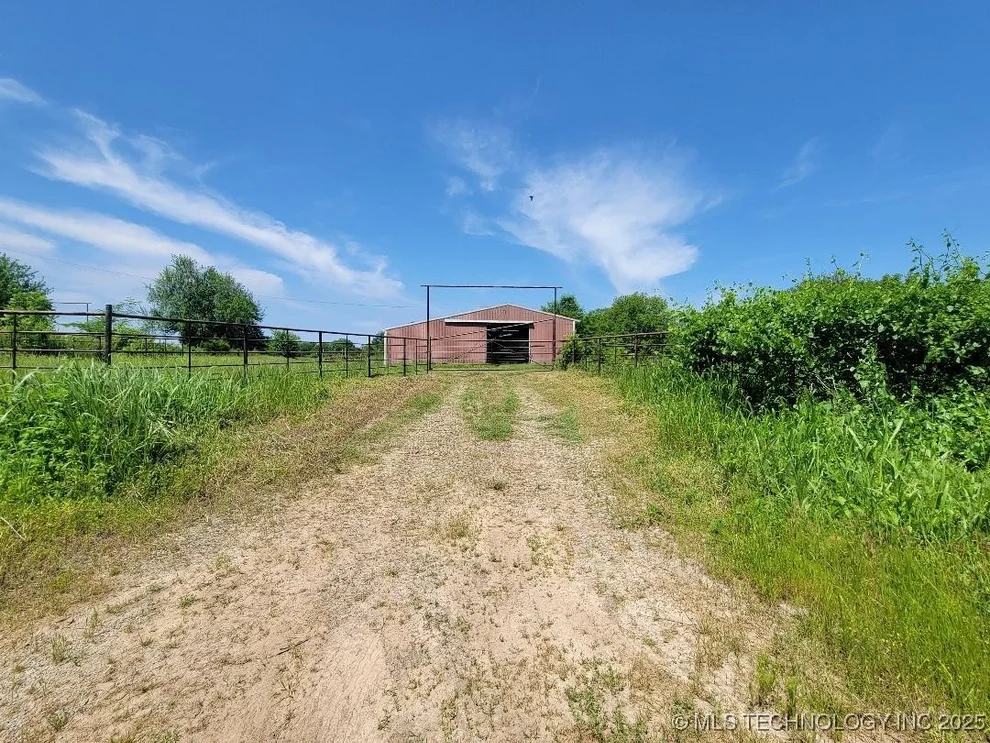 Unit for sale at Coon Creek Road, Eufaula, OK 74432