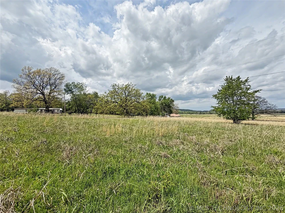 Unit for sale at 83048 S 4700 Road, Stilwell, OK 74960