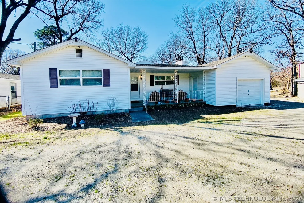 Unit for sale at 264 SE Main Street, Eufaula, OK 74432