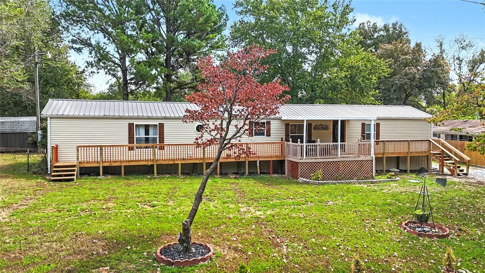 Unit for sale at 306 N Moseley Road, Colcord, OK 74338