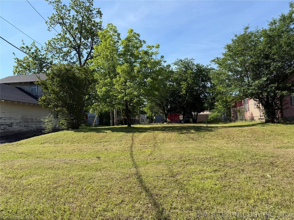 Unit for sale at 414 W 9th Street, Okmulgee, OK 74447