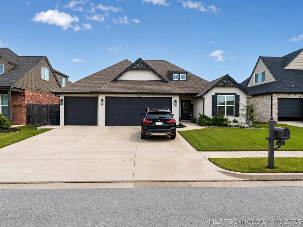 Unit for sale at 2127 E 138th Place S, Bixby, OK 74008