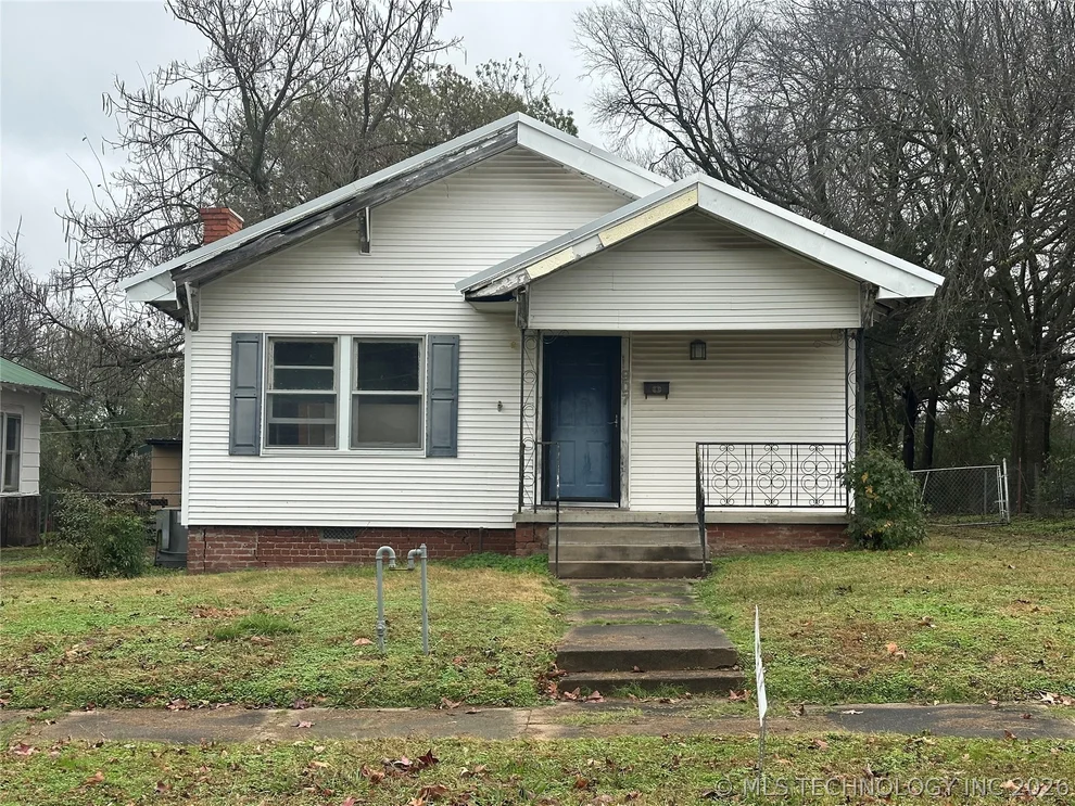 Unit for sale at 907 S Creek Avenue, Okmulgee, OK 74447