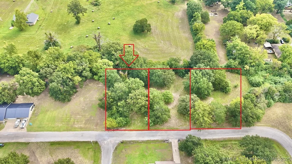 Unit for sale at 3 NW 3rd Street, Stigler, OK 74462