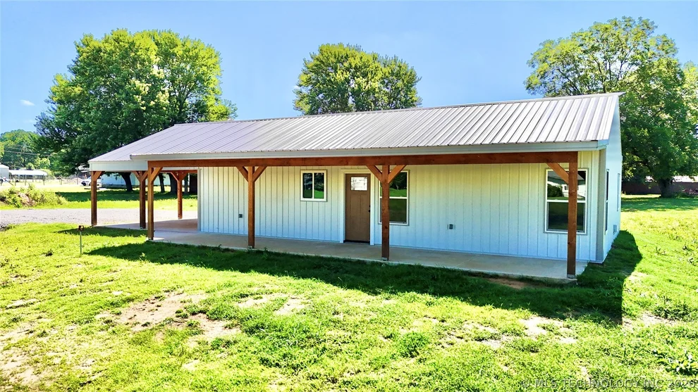 Unit for sale at 4 N King Street, Kinta, OK 74552