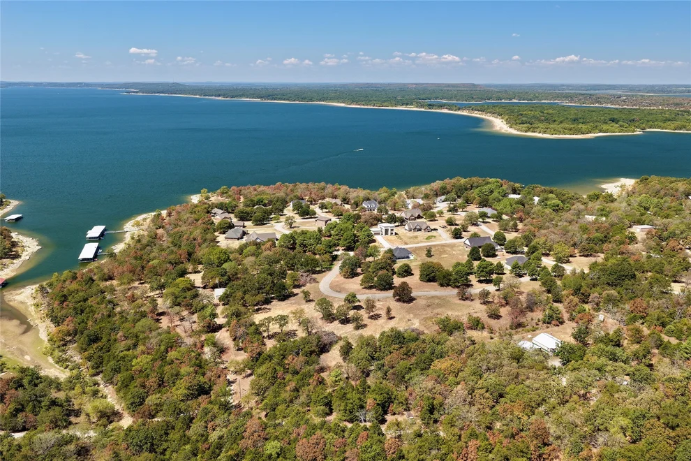 Unit for sale at 42 Beacon Point, Porum, OK 74455
