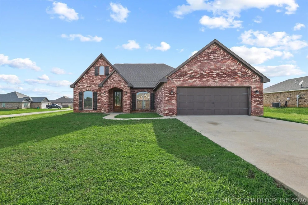 Unit for sale at 17 Paytons Place, Durant, OK 74701