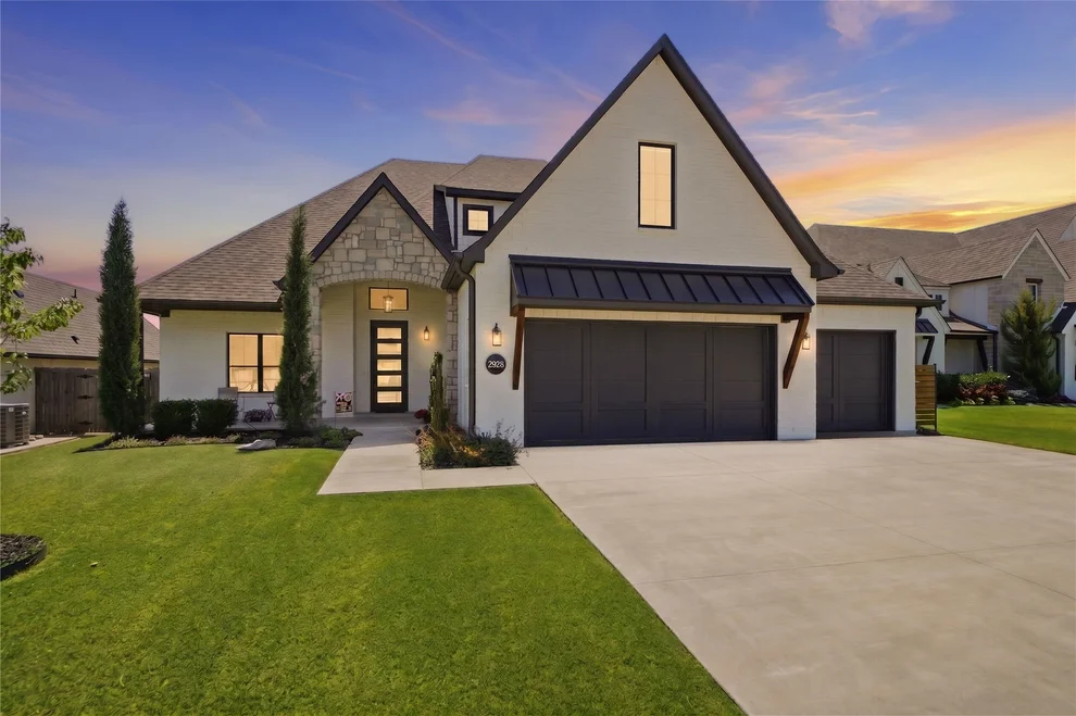 Unit for sale at 2928 E 141st Court S, Bixby, OK 74008