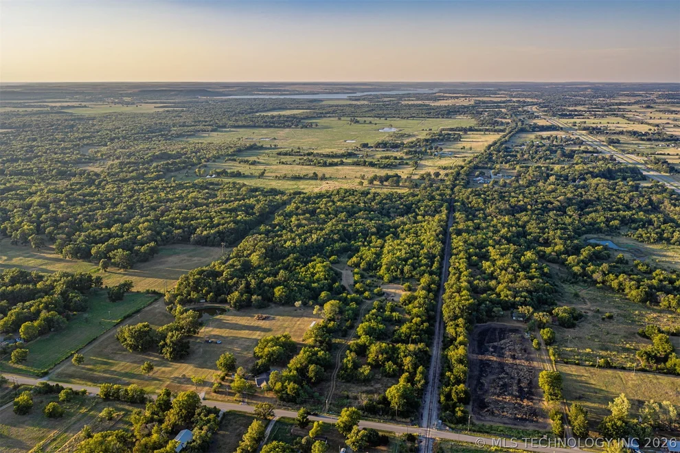 Unit for sale at 4 W 1300 Road, Dewey, OK 74029