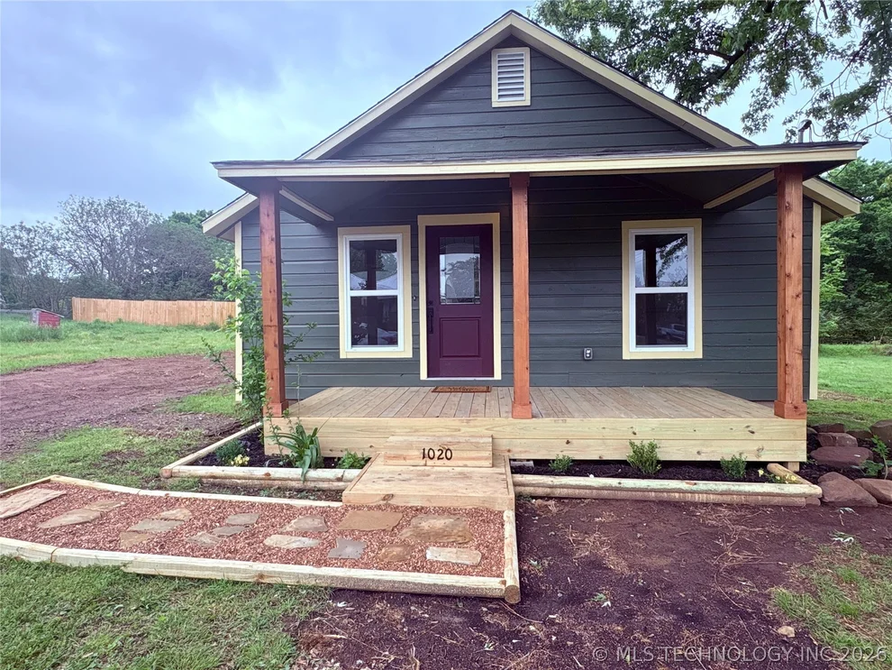 Unit for sale at 1020 W Creek Avenue, Checotah, OK 74426