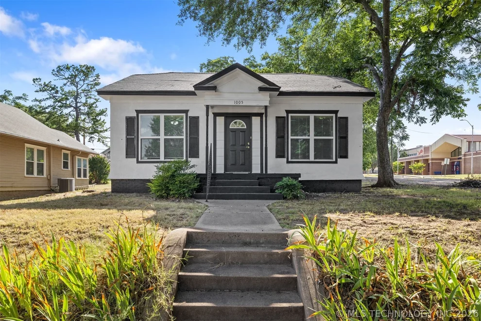 Unit for sale at 1005 N 7th, Durant, OK 74701