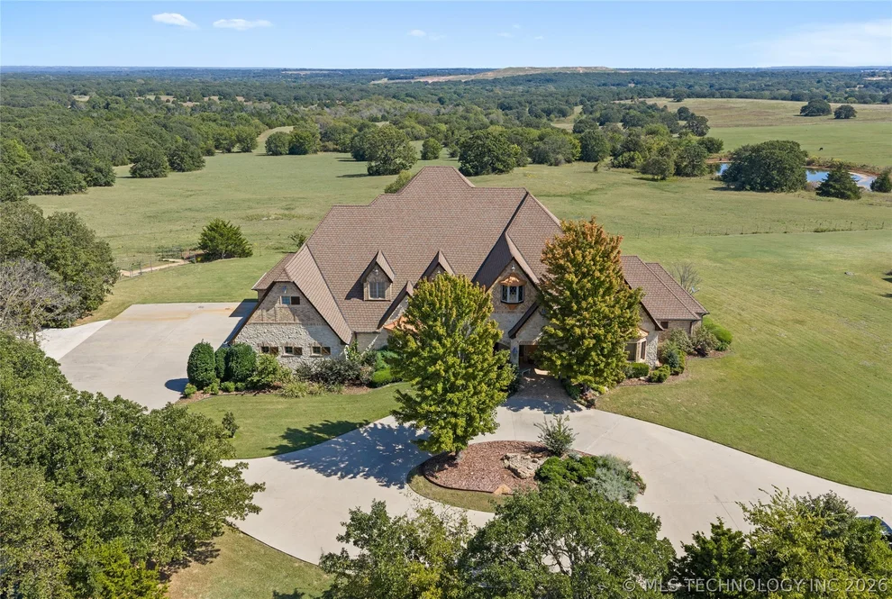 Unit for sale at 810 Gene Autry Road, Ardmore, OK 73401