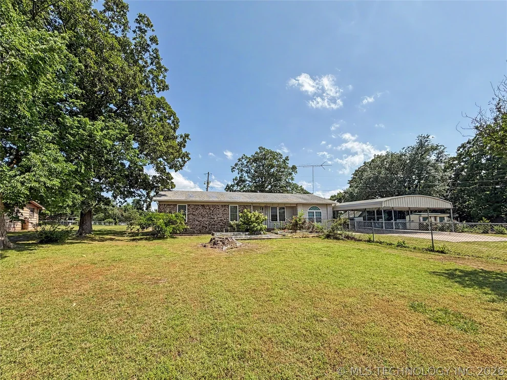 Unit for sale at 12949 Hwy 62, Tahlequah, OK 74464