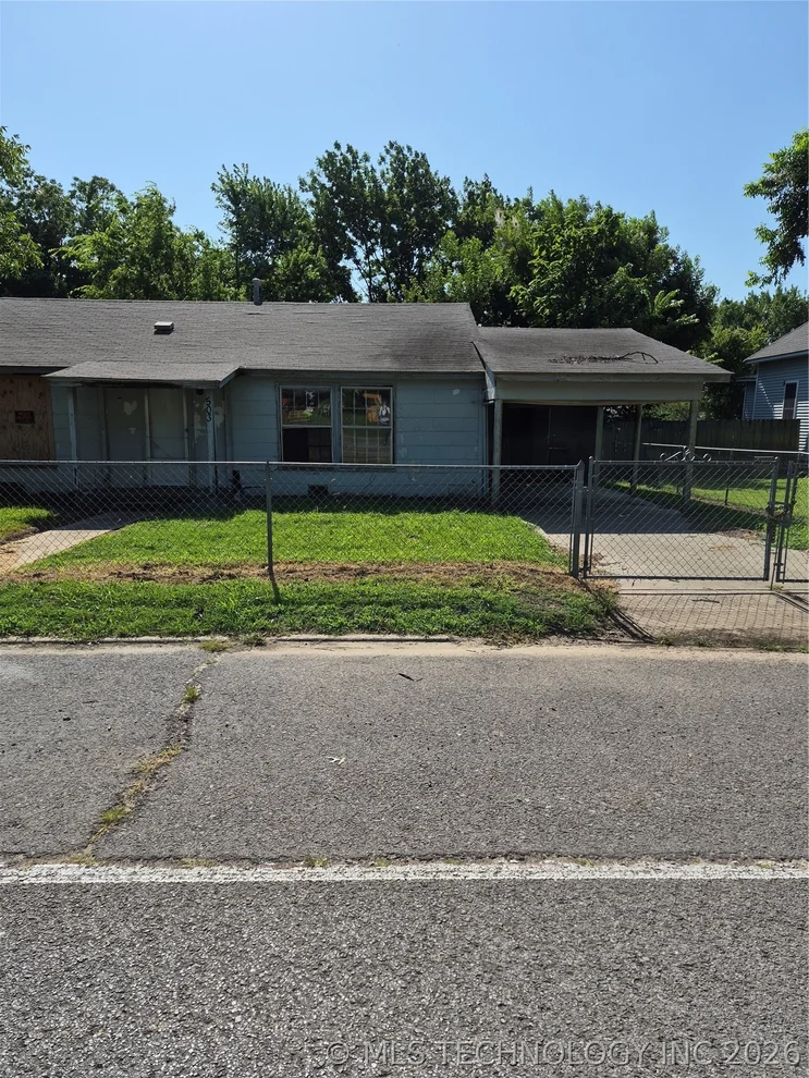 Unit for sale at 503 N Broadway, Checotah, OK 74426