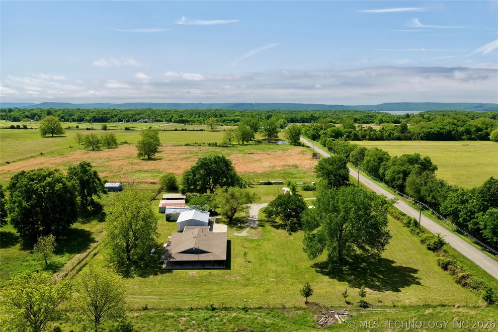 Unit for sale at 424398 Texanna Road, Checotah, OK 74426