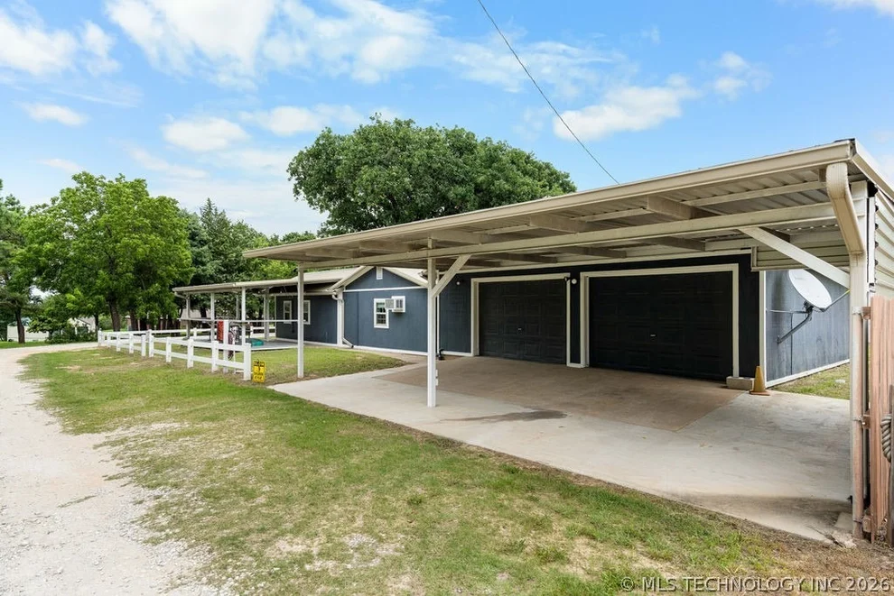 Unit for sale at 5112 Oakwood, Kingston, OK 73439