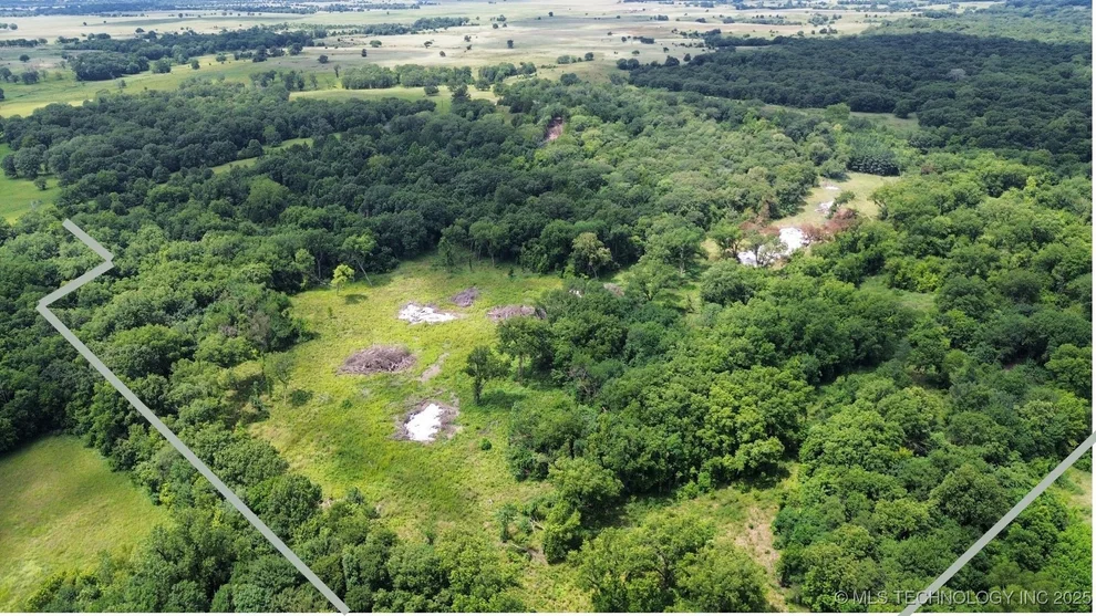 Unit for sale at 11185 E Gray Hill, Milburn, OK 73450