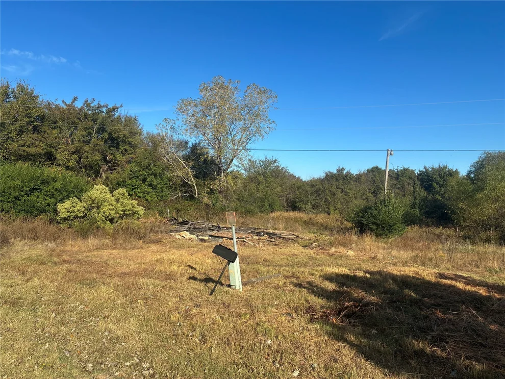 Unit for sale at 422773 A Street, Checotah, OK 74426
