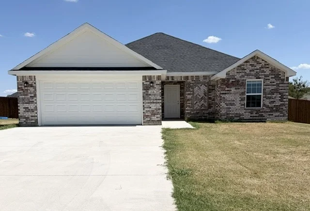 Unit for sale at 3138 Seabiscuit, Durant, OK 74701