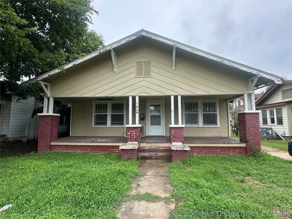 Unit for sale at 809 W Moore Street, Henryetta, OK 74437