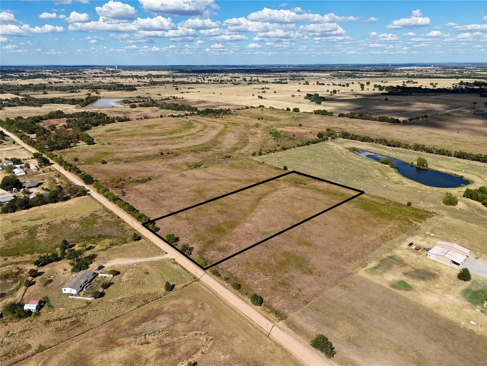 Unit for sale at 003 Sexton Road, Calera, OK 74730