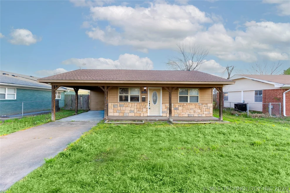 Unit for sale at 304 W Electric Avenue, McAlester, OK 74501