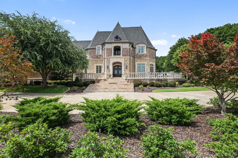 Unit for sale at 3202 Castle Court, Durant, OK 74701