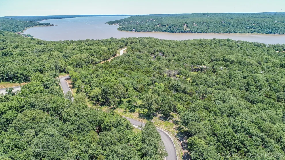 Unit for sale at 136 Patriot Pointe, Eufaula, OK 74432
