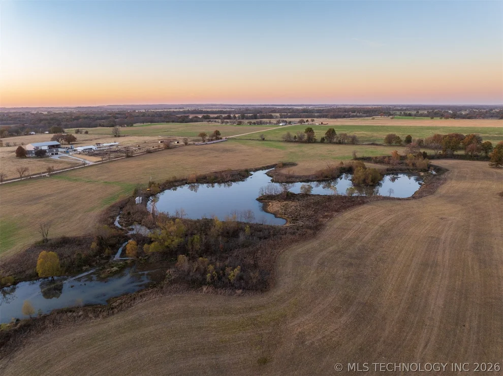 Unit for sale at 110 E 220 Road, Afton, OK 74331