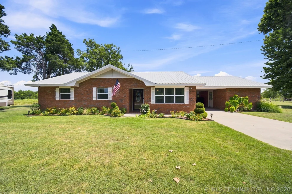 Unit for sale at 200 W Cuneo Place, Okmulgee, OK 74447