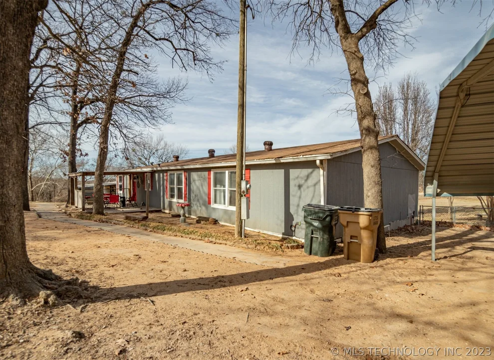 Unit for sale at 219 Mistletoe Lane, Mead, OK 73449