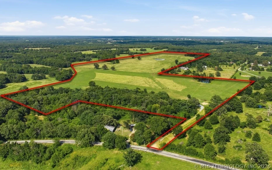 Unit for sale at 09349 580 Road, Jay, OK 74346