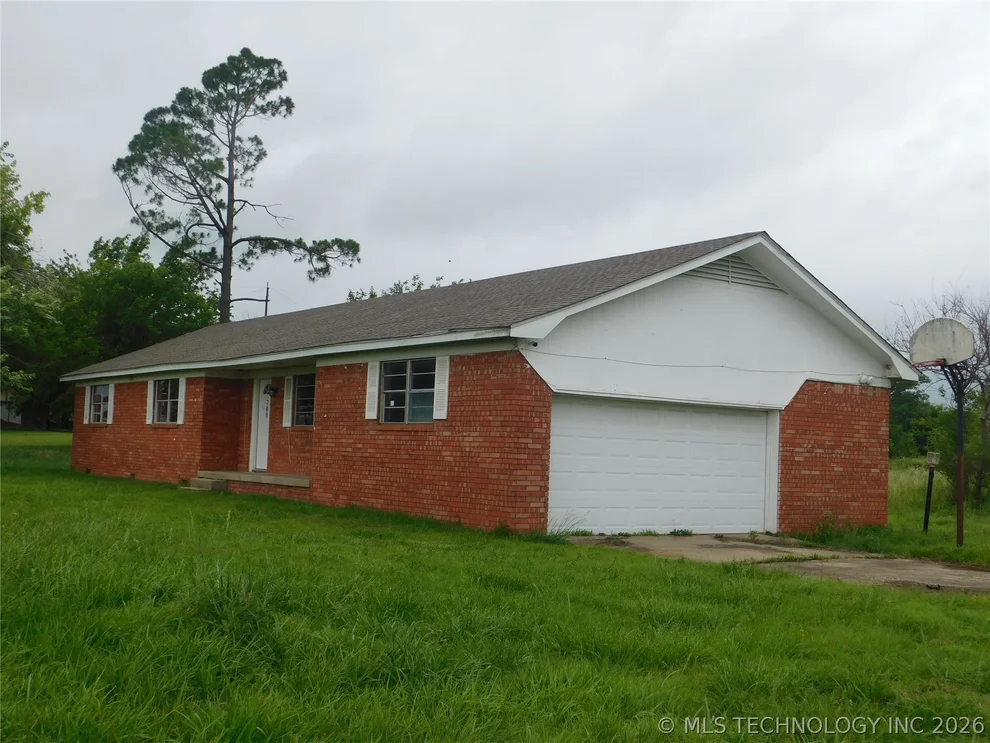 Unit for sale at 700 E Ozark Street, Morris, OK 74445