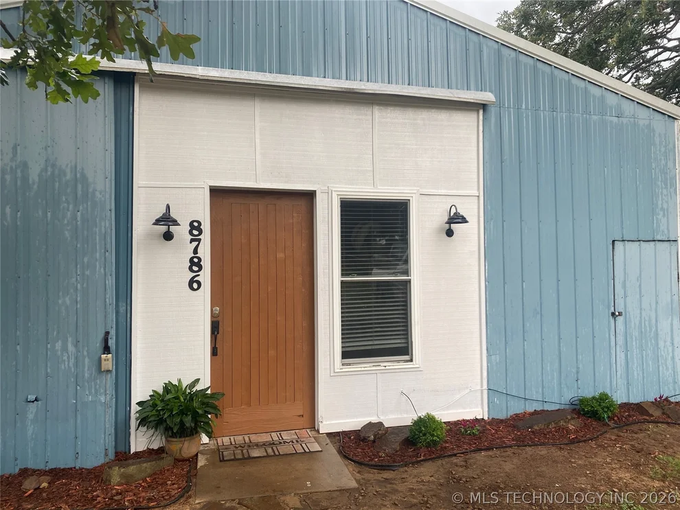 Unit for sale at 8786 Coconut Lane, Henryetta, OK 74437
