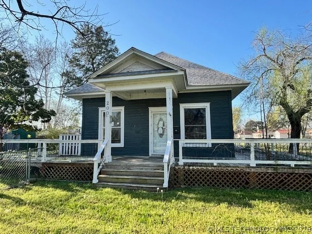 Unit for sale at 200 Indian Avenue, Eufaula, OK 74432